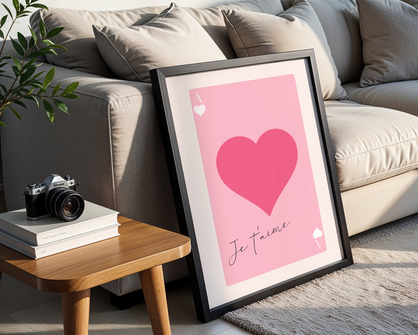 Je t'aime Ace of Hearts Framed Poster – Framed Wall Art Poster - Image 1